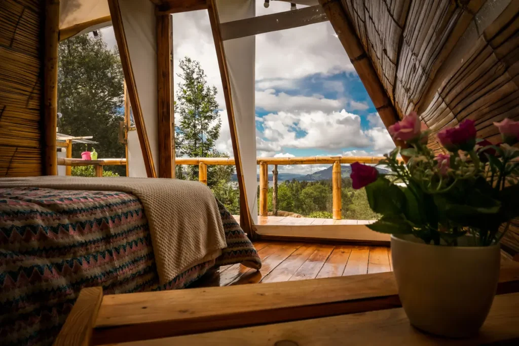 glamping y cabañas vista lago guatavita