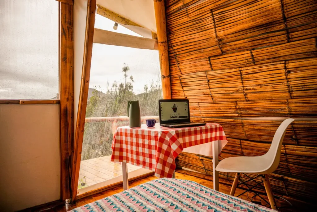 glamping y cabañas vista lago guatavita